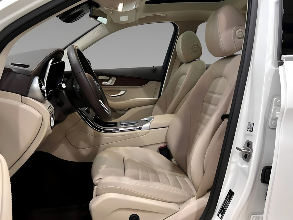 Mercedes-Benz GLC 300 4MATIC - foto 6