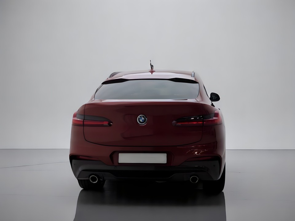 BMW X4 xDRIVE20d M-Sport (4)
