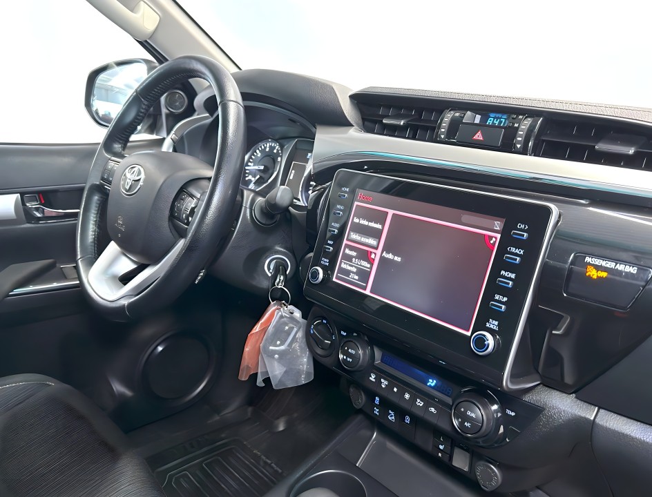 Toyota Hilux 2.8 D-4D - foto 14