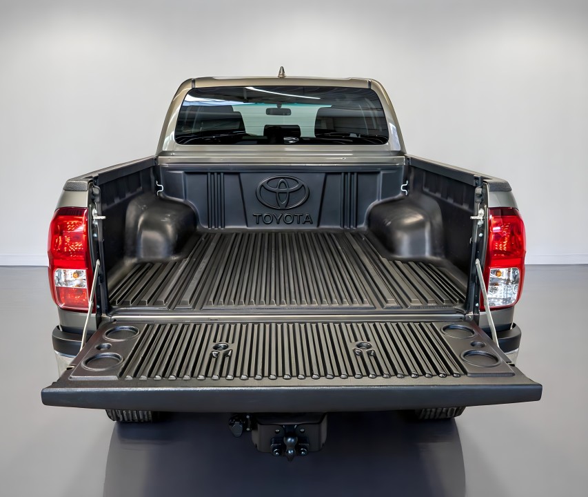 Toyota Hilux 2.8 D-4D - foto 24