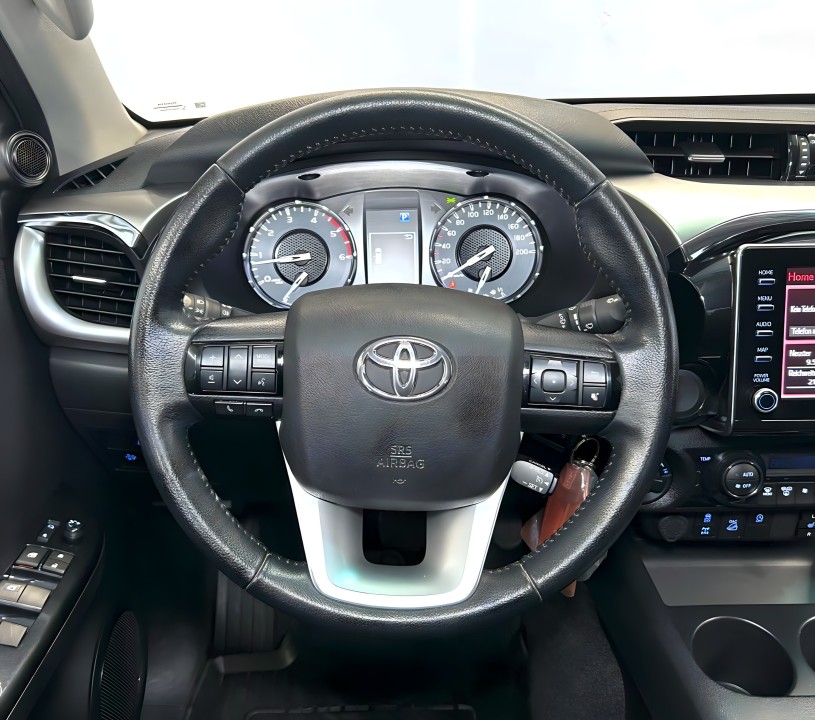 Toyota Hilux 2.8 D-4D - foto 11