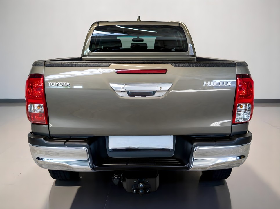 Toyota Hilux 2.8 D-4D (3)