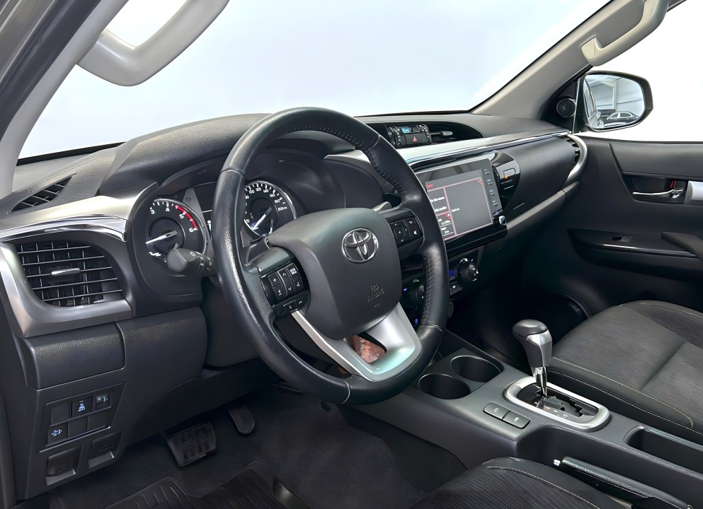 Toyota Hilux 2.8 D-4D - foto 12