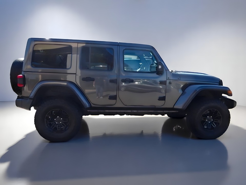 Jeep Wrangler Unlimited Sahara (2)