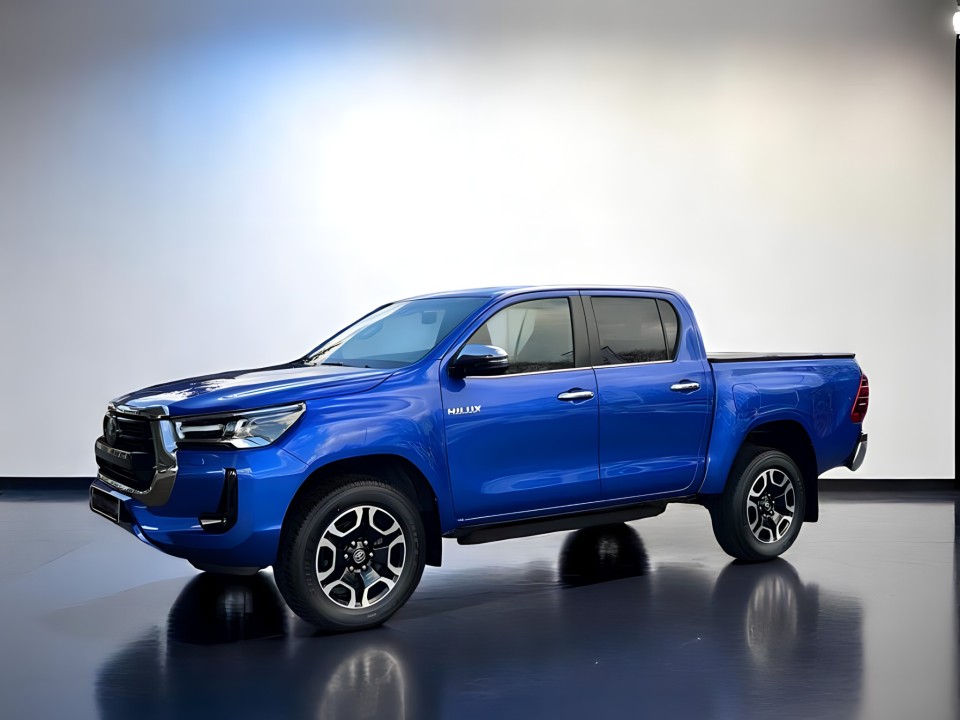 Toyota Hilux 2.8 (1)