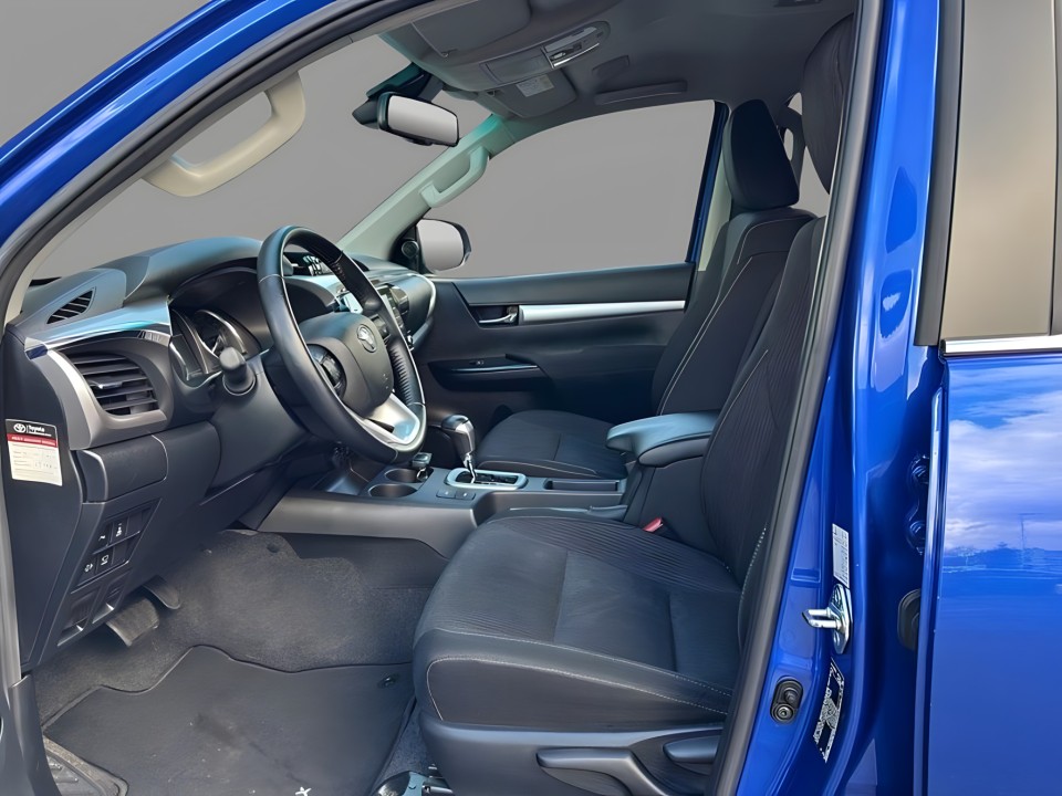 Toyota Hilux 2.8 - foto 6