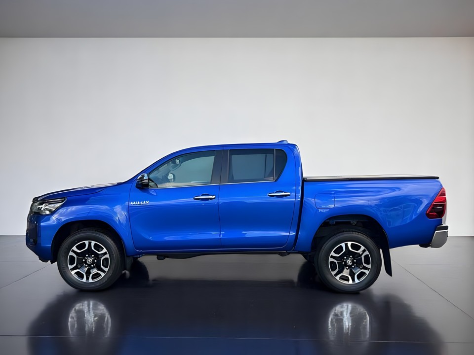 Toyota Hilux 2.8 (3)
