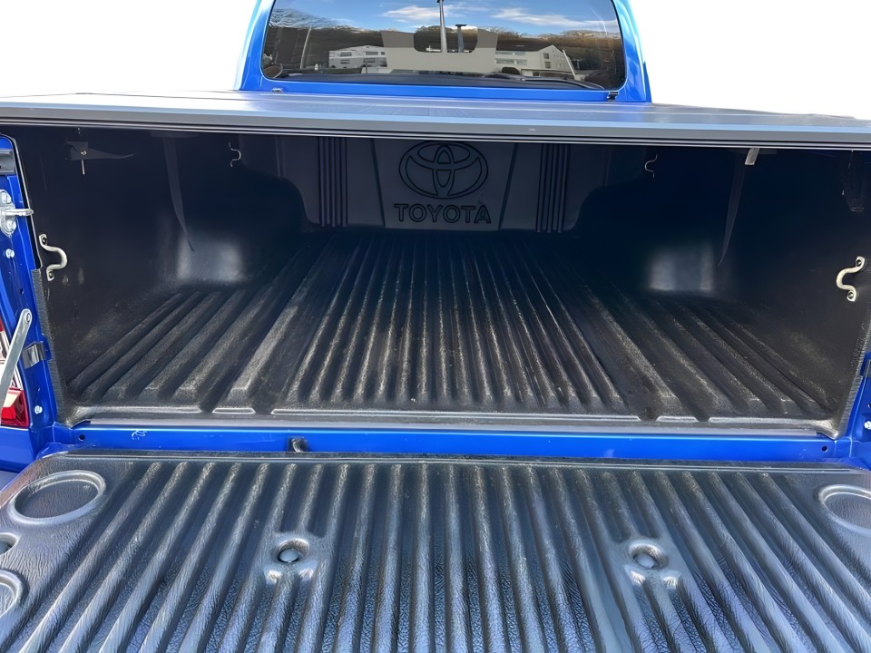 Toyota Hilux 2.8 - foto 11