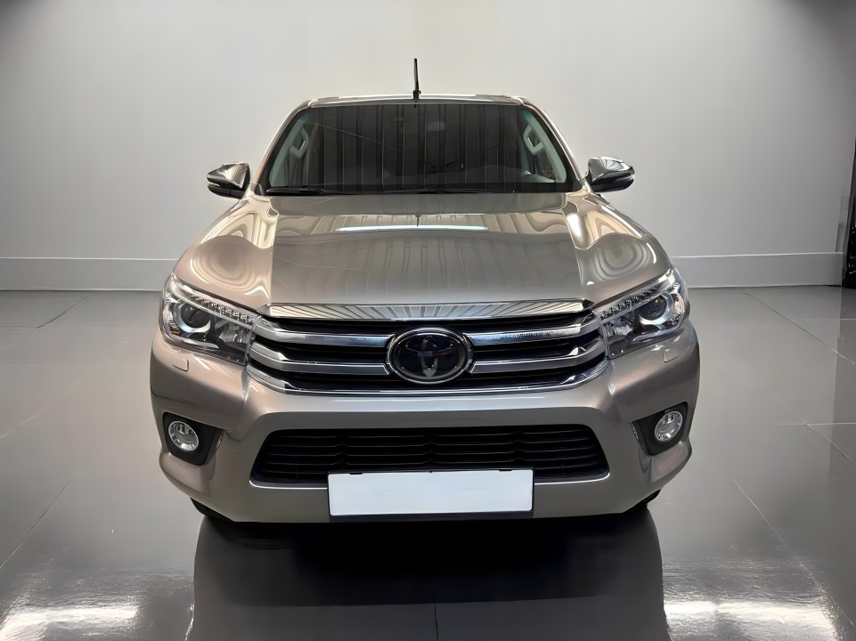 Toyota Hilux (2)