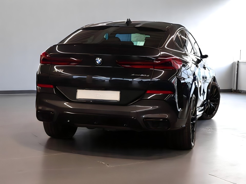 BMW X6 xDrive30d M-Sport (2)