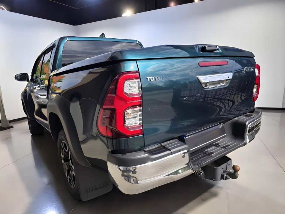Toyota Hilux 4x4 Executive (4)