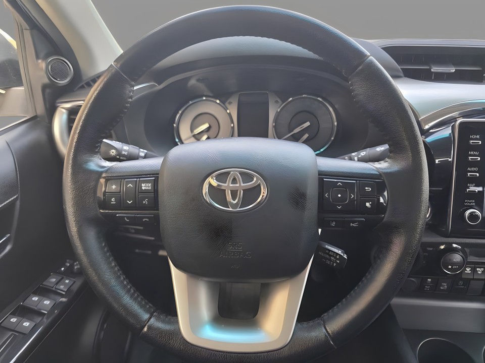 Toyota Hilux 4x4 Executive - foto 7