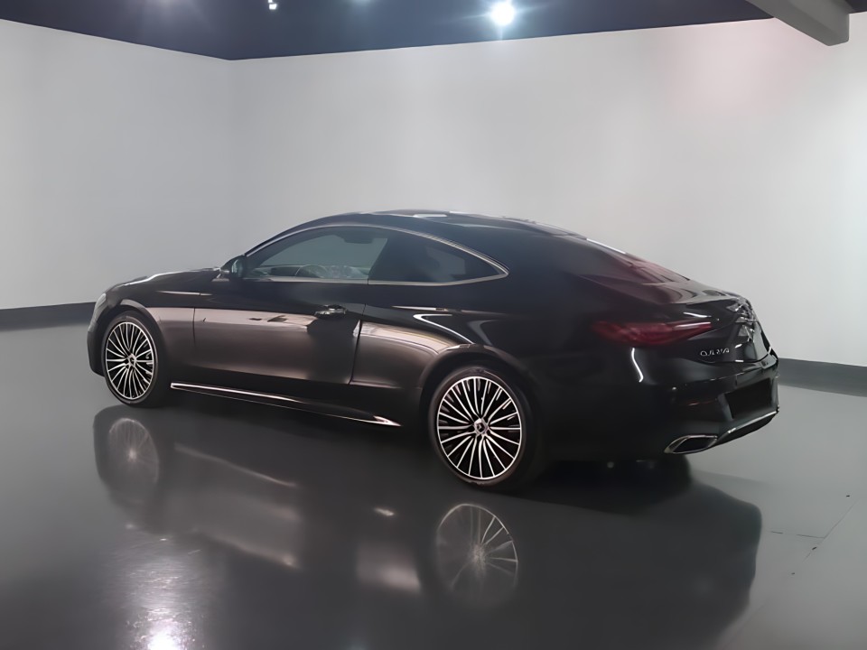 Mercedes-Benz CLE 200 AMG Coupé (4)