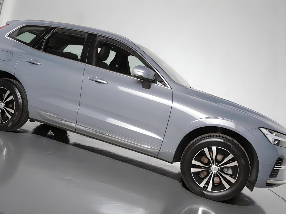 Volvo XC 60 T8 Recharge Inscription (2)