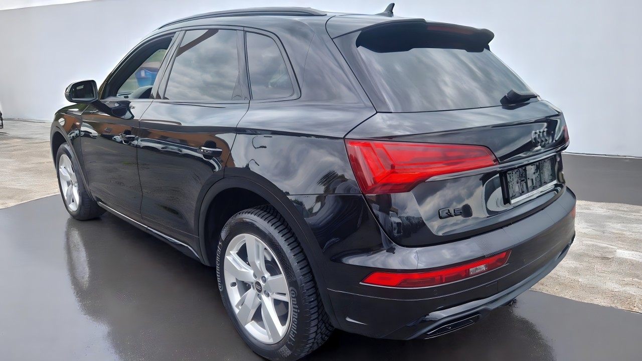 Audi Q5 40TDI Quattro S-line - foto 8