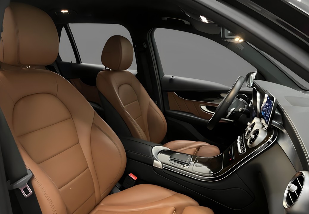 Mercedes-Benz GLC 200 4MATIC AMG - foto 16