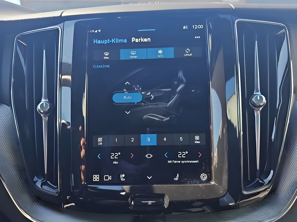 Volvo XC 60 T8 AWD Recharge R Design - foto 14