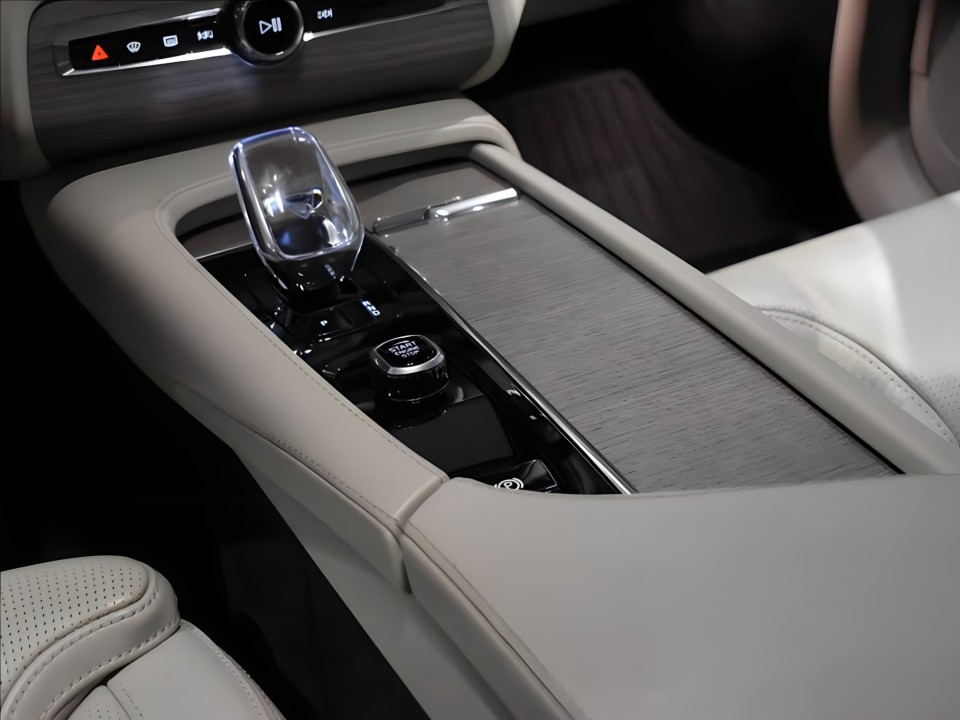 Volvo XC 90 2.0 B6 - foto 15