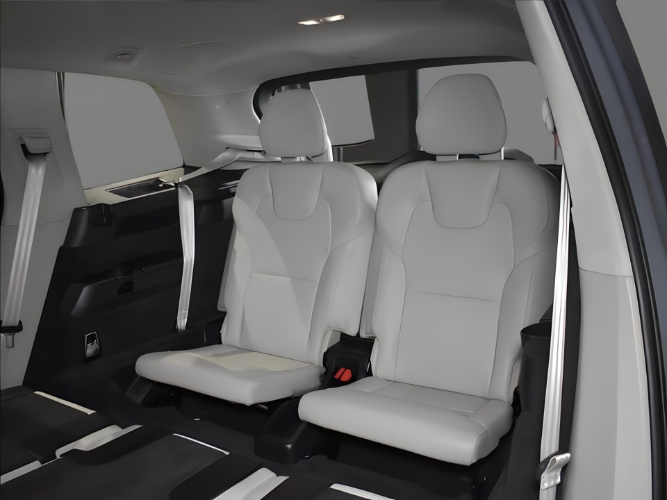 Volvo XC 90 2.0 B6 - foto 19