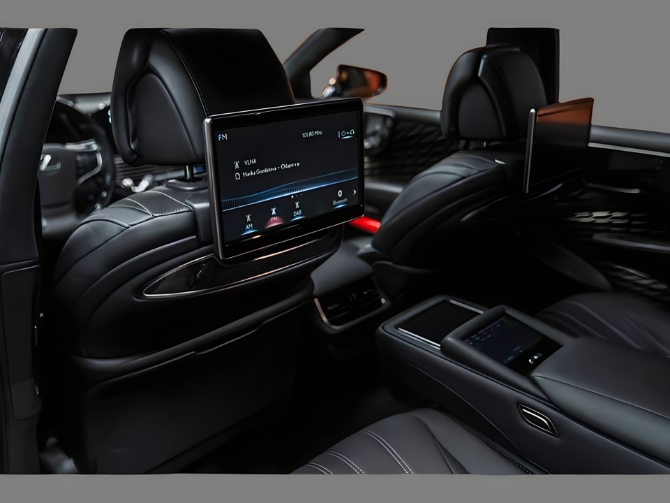 Lexus LS500H Superior - foto 21