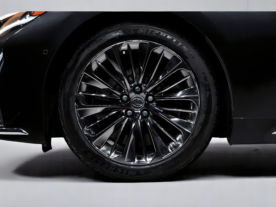 Lexus LS500H Superior - foto 37