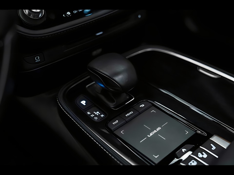 Lexus LS500H Superior - foto 14