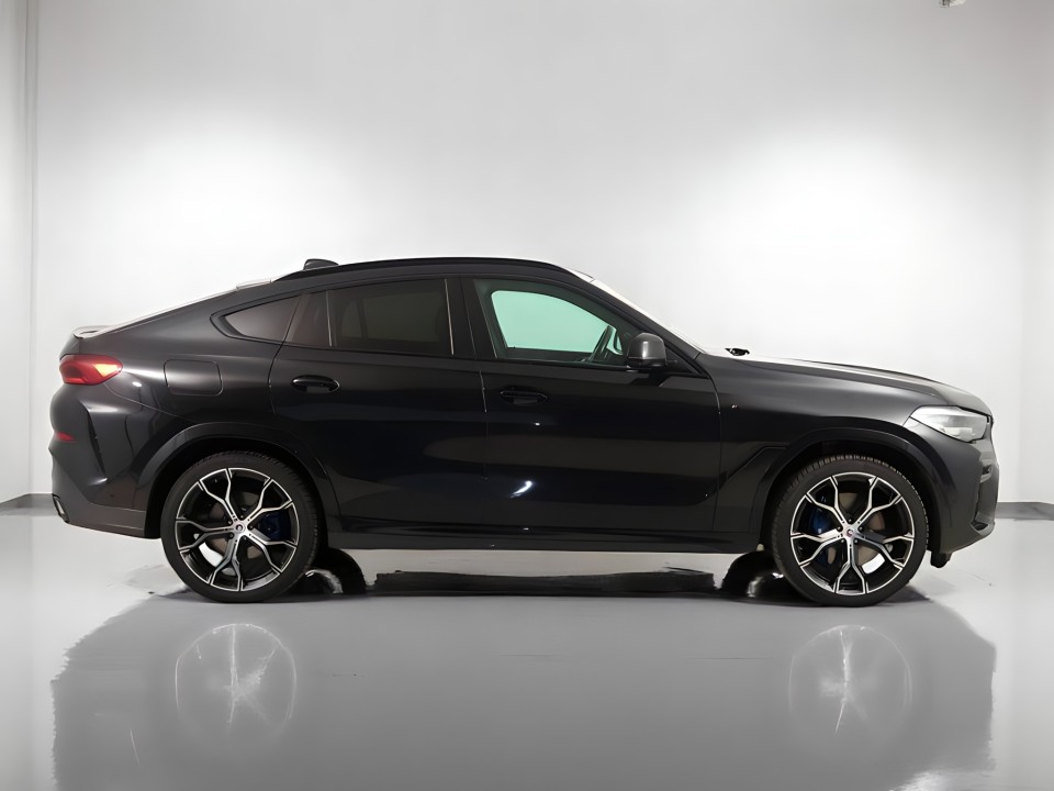 BMW X6 (2)