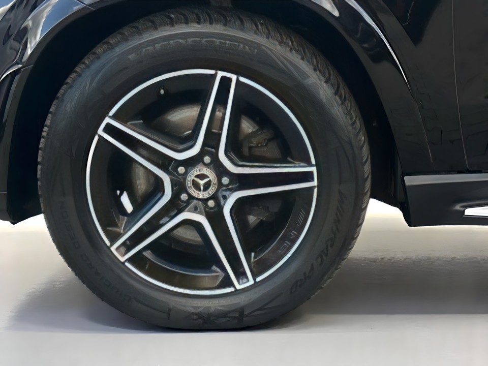 Mercedes-Benz GLE 400d 4MATIC AMG - foto 35
