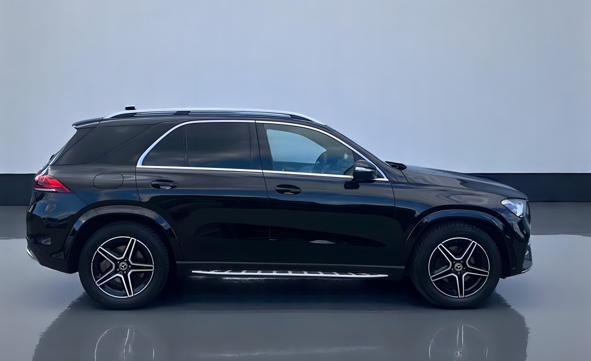 Mercedes-Benz GLE 400d 4MATIC AMG (3)