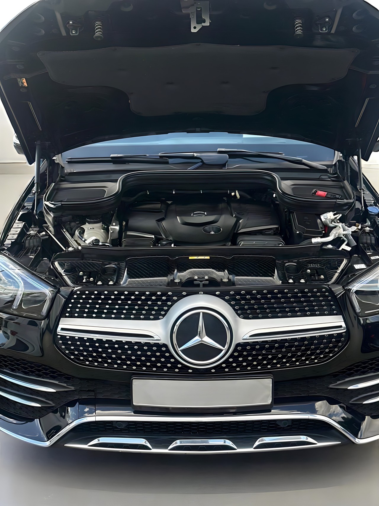 Mercedes-Benz GLE 400d 4MATIC AMG - foto 32