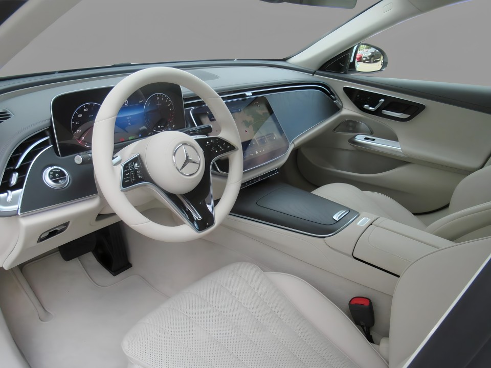 Mercedes-Benz E 300de 4MATIC (5)