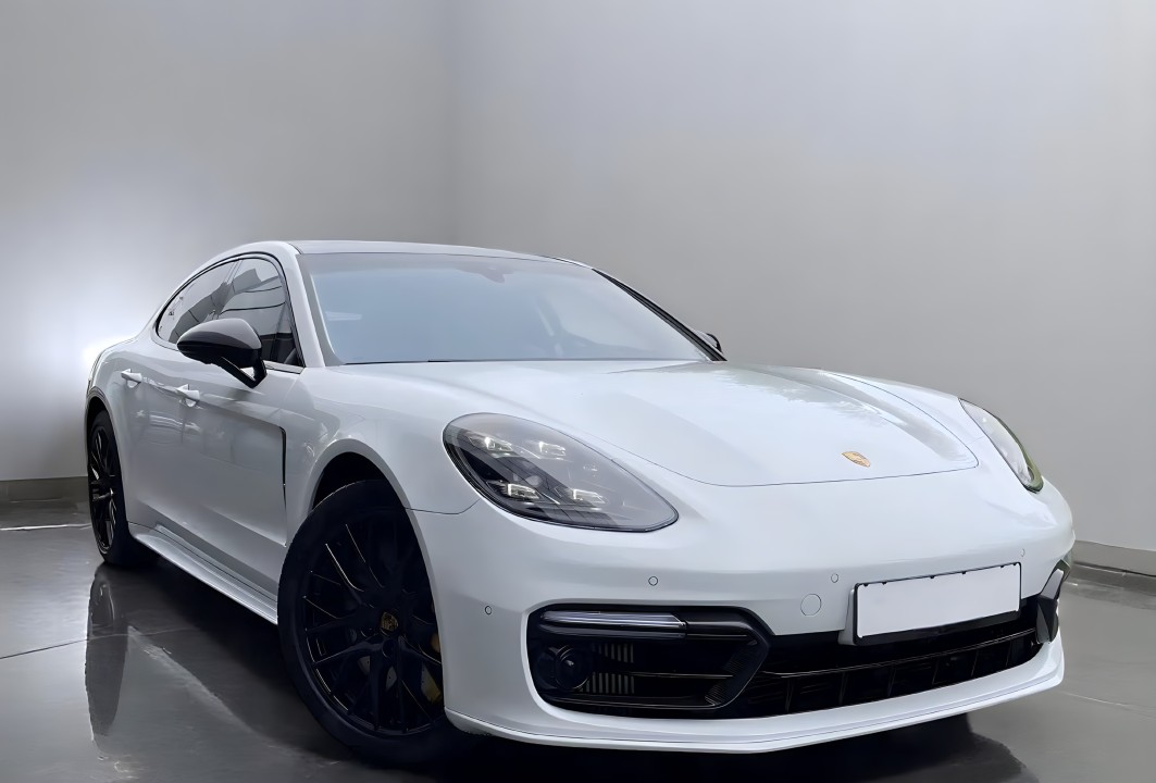Porsche Panamera Turbo S