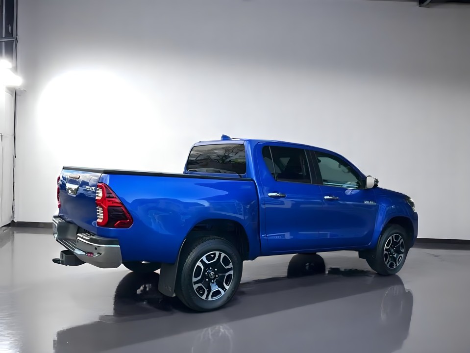Toyota Hilux 4x4 Double Cab Executive (4)
