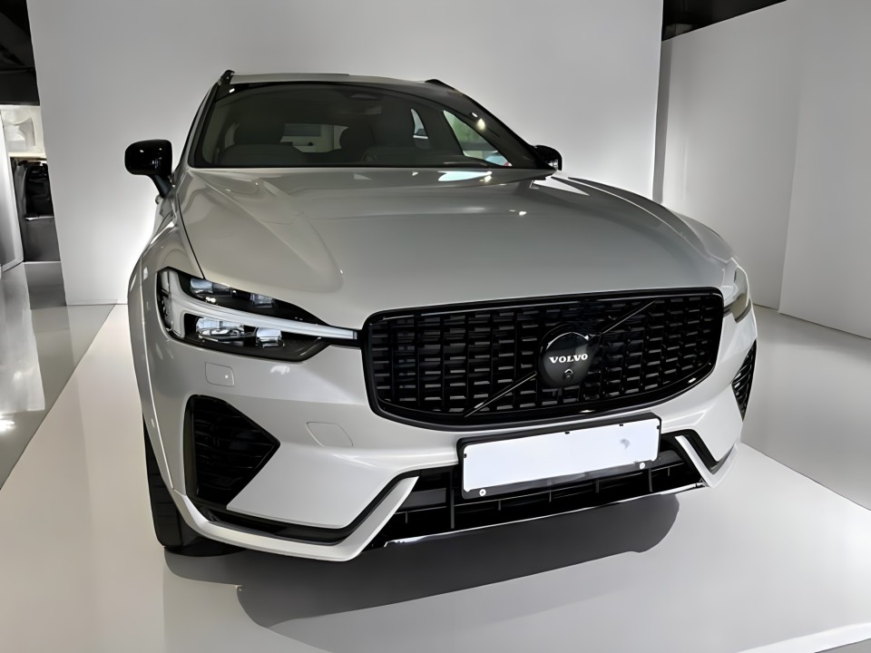 Volvo XC 60 T8 Polestar Engineered Recharge - foto 10