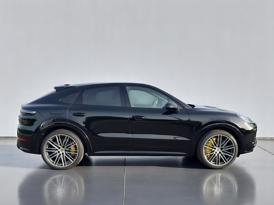 Porsche Cayenne Coupe (2)