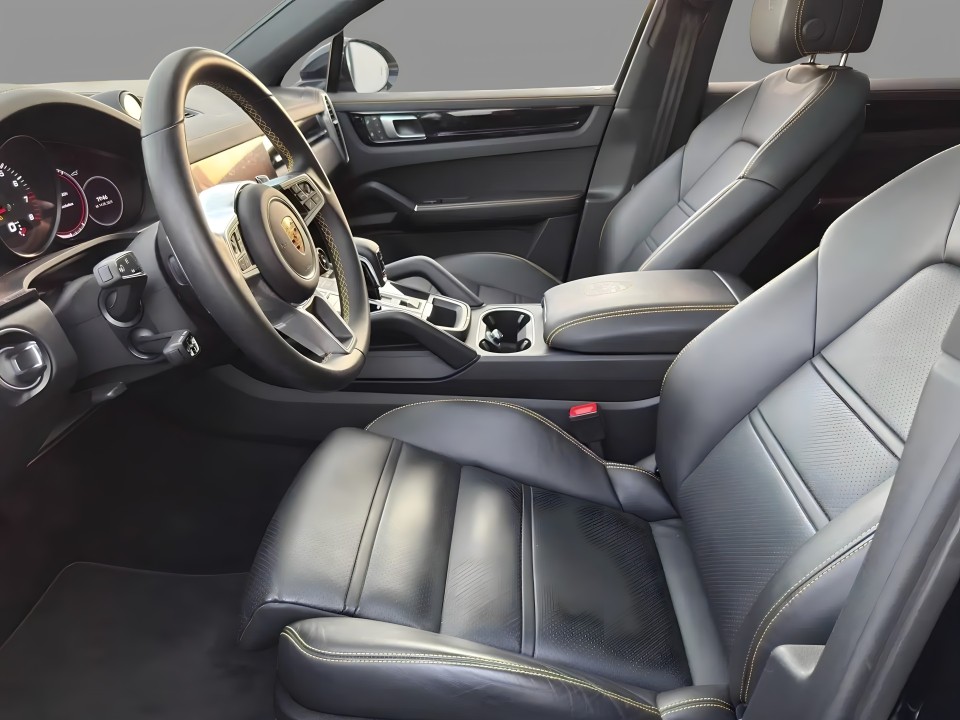 Porsche Cayenne Coupe - foto 12