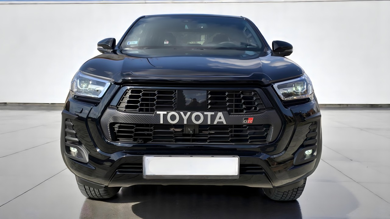 TOYOTA HI LUX Hilux 2.8 GR Sport (2)