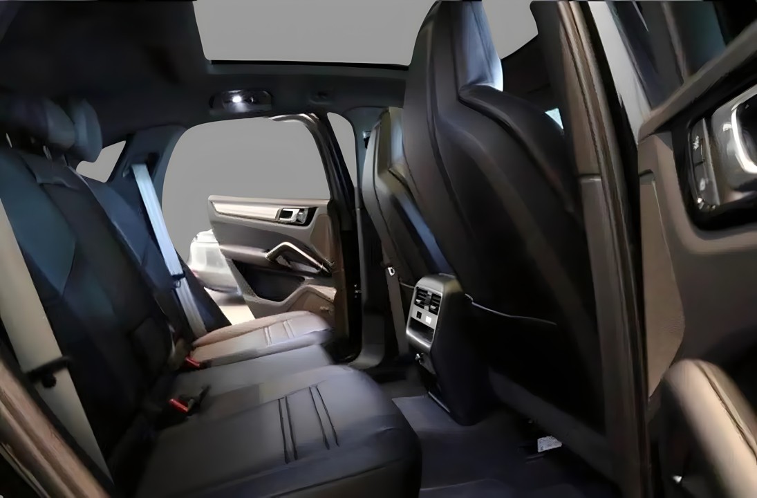 Porsche Cayenne Coupe E-Hybrid (5)
