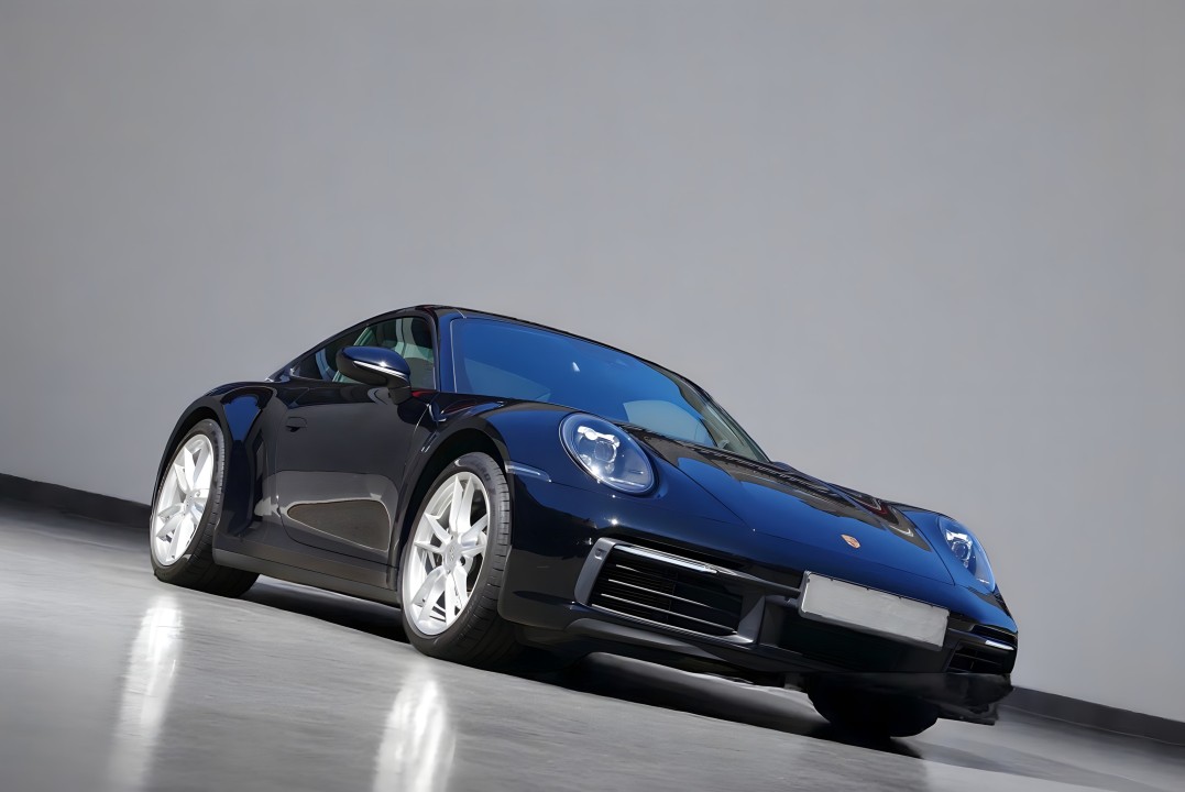 Porsche 992 Coupé (2)