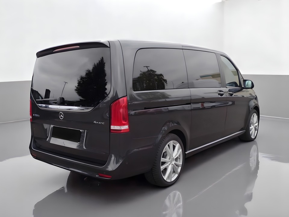 Mercedes-Benz V 300 d 4MATIC AVANTGARDE EDITION Long (2)