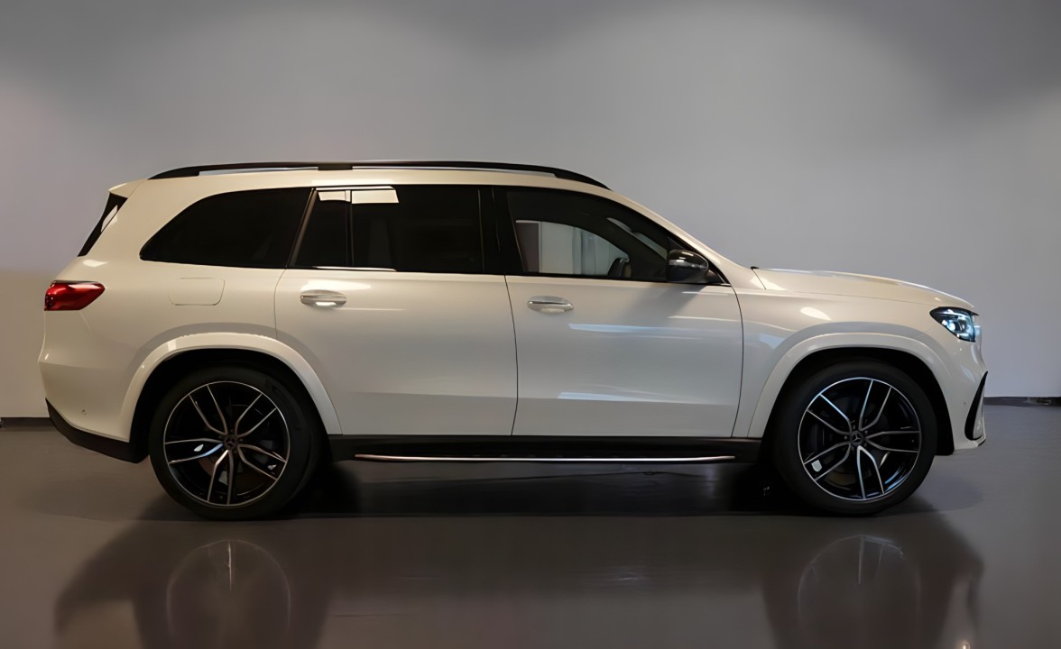 Mercedes-Benz GLS 450d 4MATIC AMG (2)