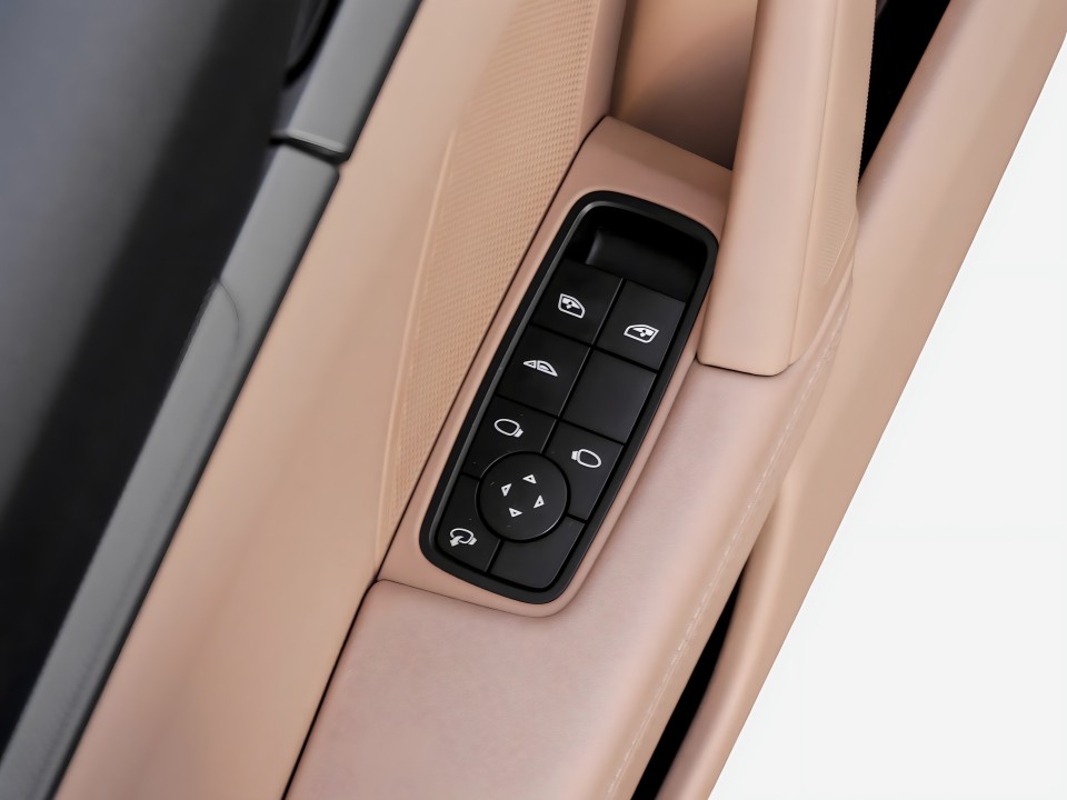 Porsche 911 Carrera (992 I) - foto 14