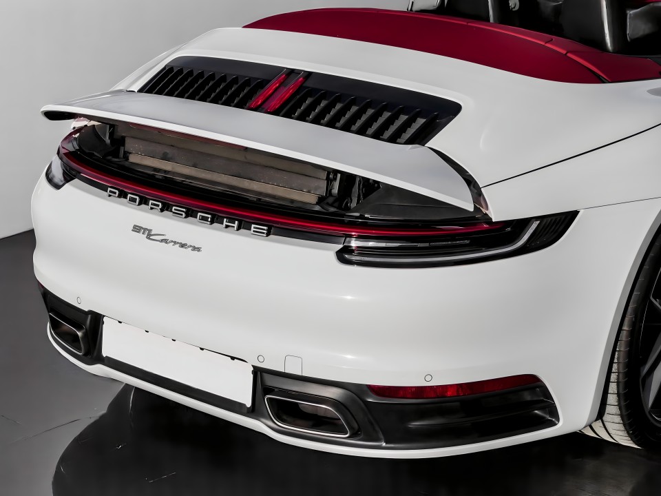 Porsche 911 Carrera (992 I) - foto 21