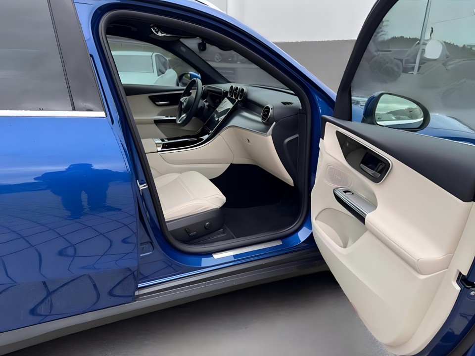 Mercedes-Benz GLC 220d 4MATIC Avantgarde (5)