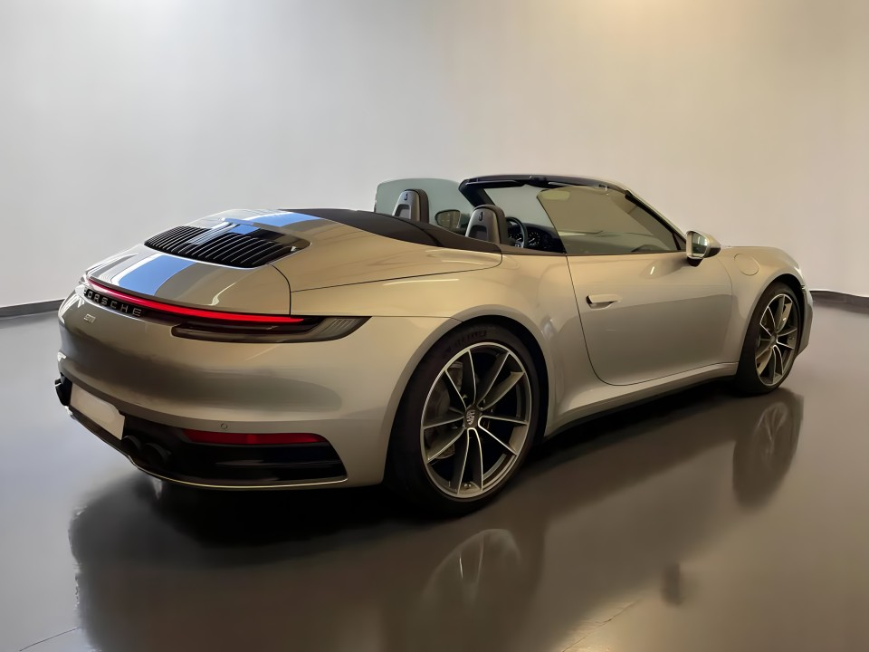 Porsche 911 Carrera (992 I) - foto 6