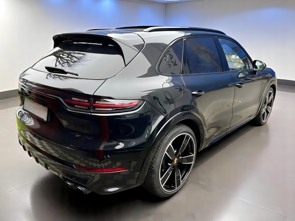 Porsche Cayenne E-Hybrid (5)