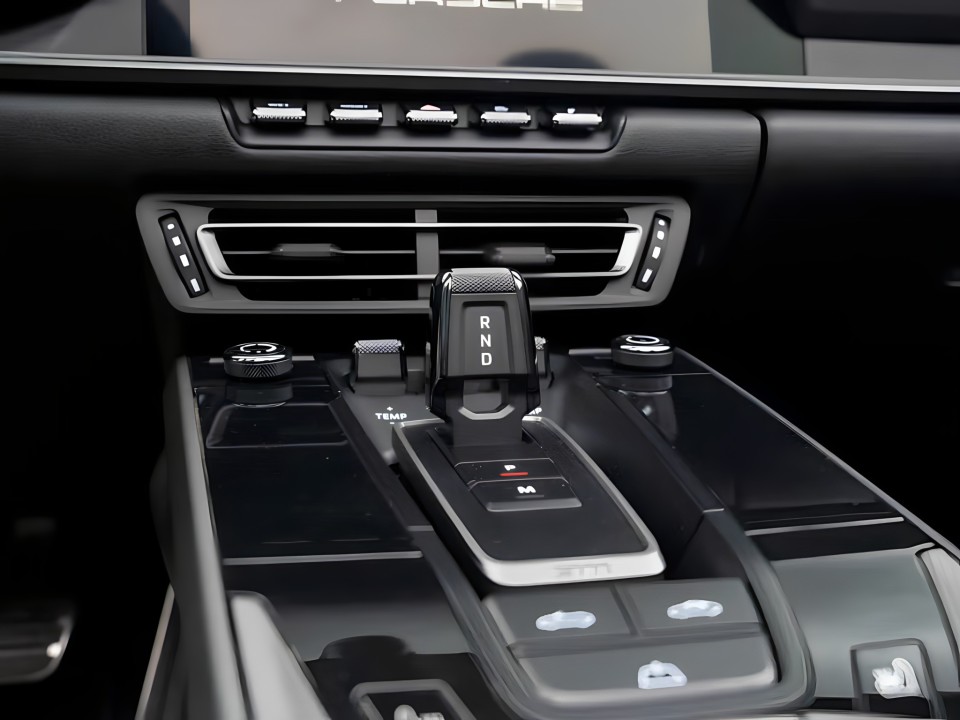 Porsche 911 Carrera (992 I) - foto 18