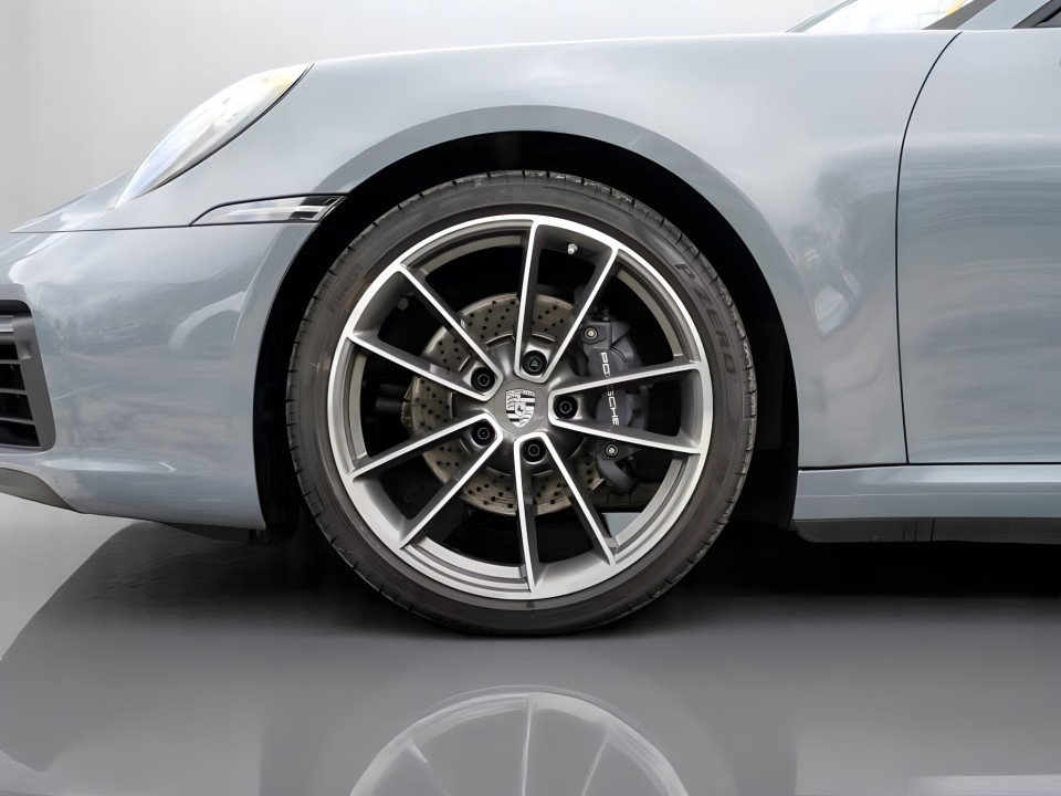 Porsche 911 Carrera (992 I) - foto 10