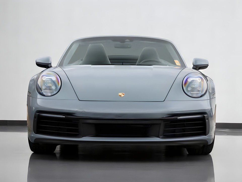 Porsche 911 Carrera (992 I) - foto 9