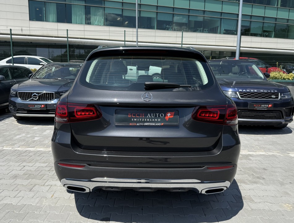 Mercedes-Benz GLC 300 (4)